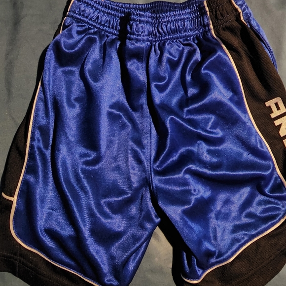 And 1 Size 6 Boys Shorts - Picture 2 of 2